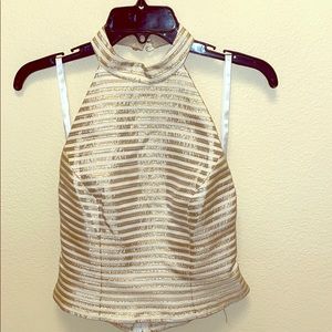 Cache halter open back top